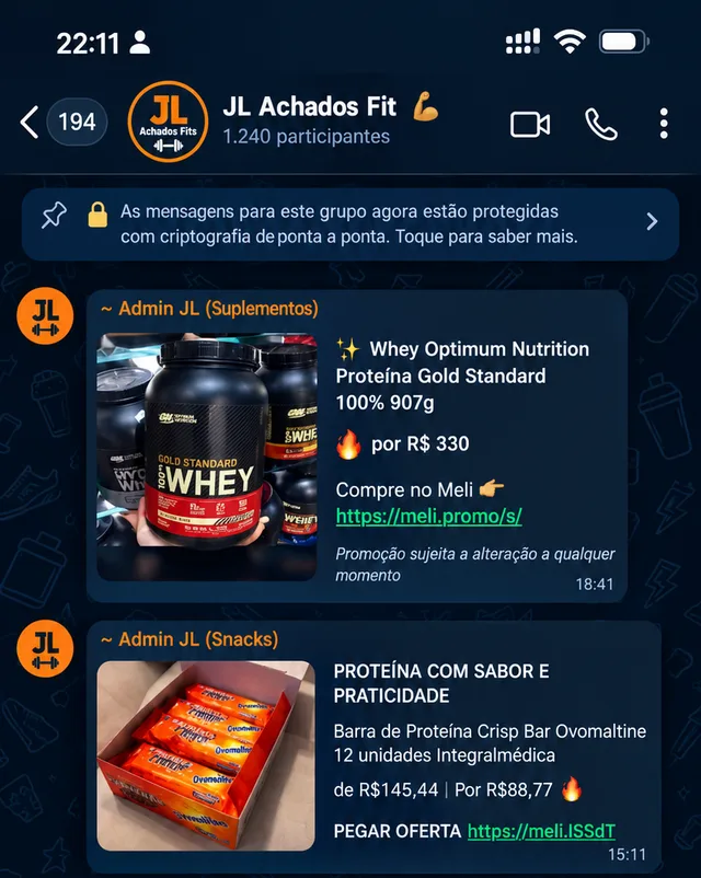 Print real do grupo JL Achados Fit no WhatsApp: 1.240 participantes, com ofertas de whey e barra de proteína, cada uma com preço e link direto